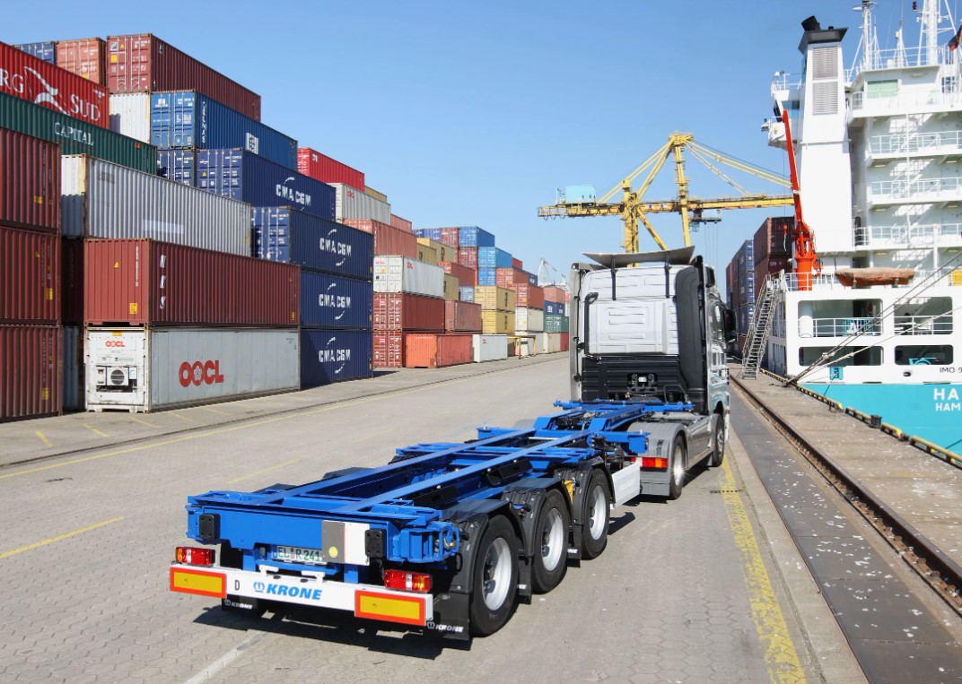 Платформы для перевозки контейнеров и спецтехники