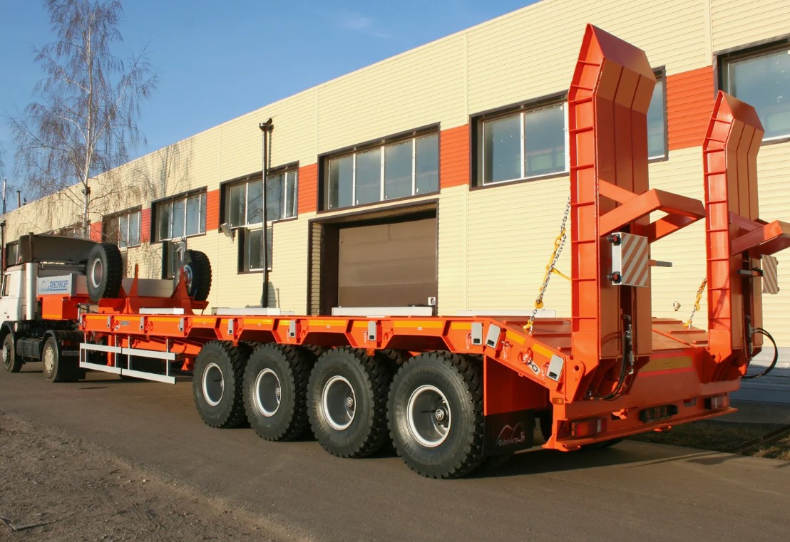 Тяжеловозы и низкорамные платформы для негабаритных грузов