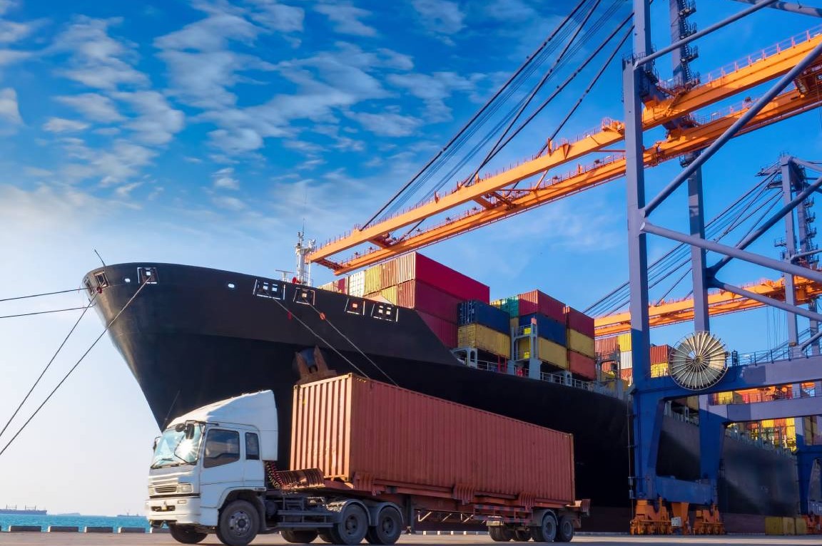 Доставка грузов через порт Роттердам в страны СНГ